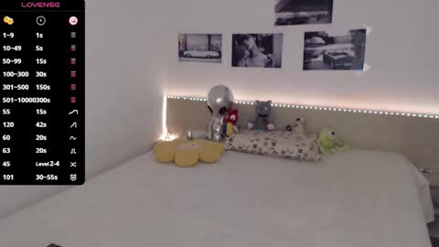 Julie online show from 01-10-26, 05:09