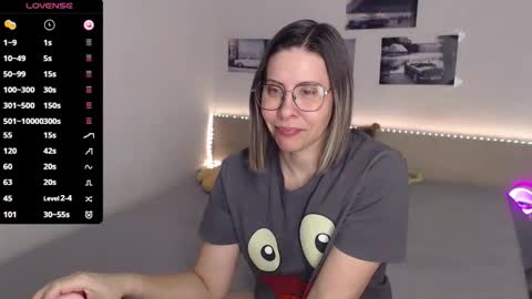 Julie online show from 02-22-26, 05:08