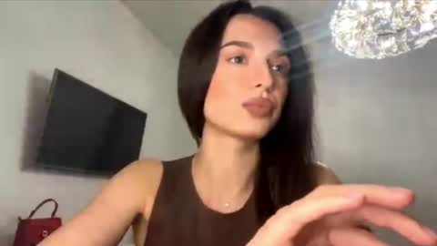 Snapshot of justoliviamoon chatting on 07-27-26, 10:17 justoliviamoon online show from 07-27-26, 10:17