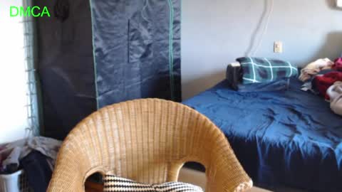 Justonetime1 online show from 04-13-26, 03:28