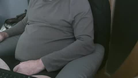 Snapshot of justpleased2behere chatting on 02-03-26, 12:53 here to Have Fun online show from 02-03-26, 12:53