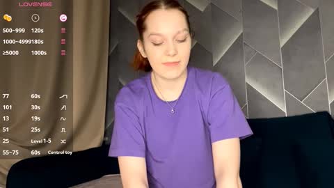 Lina online show from 12-17-25, 08:15