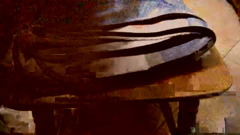 Snapshot of jwb9999 chatting on 12-10-24, 04:17 jwb9999 online show from 12-10-24, 04:17