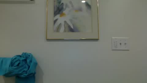 Snapshot of jwill10000 chatting on 02-13-25, 04:00 J and Sugar snap pea online show from 02-13-25, 04:00