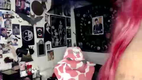 Aki Kim online show from 06-09-26, 02:34