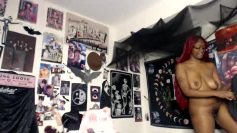 Aki Kim online show from 06-12-26, 06:29
