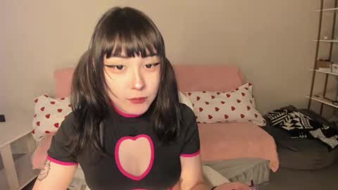 Snapshot of ka00ru_chan chatting on 11-28-25, 08:28 Kaoru online show from 11-28-25, 08:28