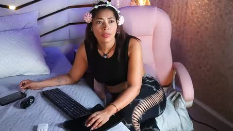 kaarol_sm online show from 05-24-26, 03:11