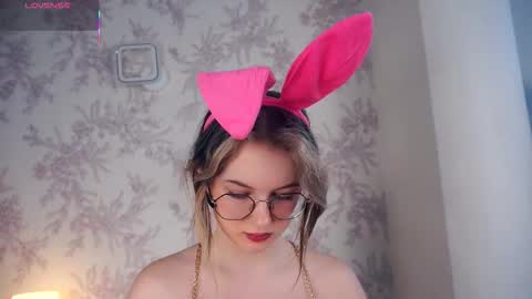 Tate online show from 10-27-25, 06:06