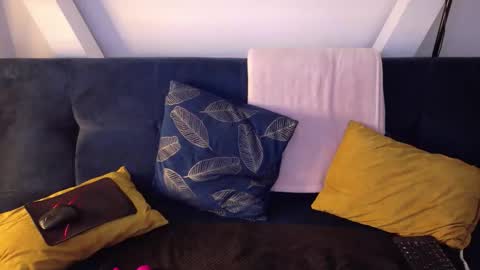 Snapshot of kad_kad chatting on 04-30-26, 12:33 Kanela online show from 04-30-26, 12:33