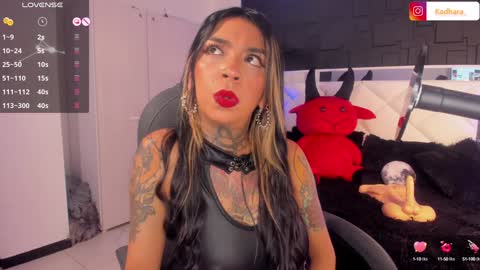 Snapshot of kadarah chatting on 01-05-25, 10:21 Kadarah online show from 01-05-25, 10:21