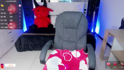 Snapshot of kadarah chatting on 03-10-25, 03:41 Kadarah online show from 03-10-25, 03:41
