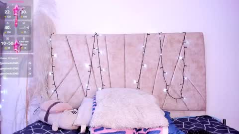 Kaela online show from 12-16-24, 05:33