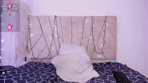 Kaela online show from 12-20-24, 01:43