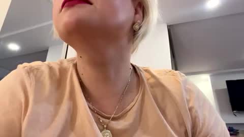 Kaelia and Daniel online show from 10-21-25, 06:36