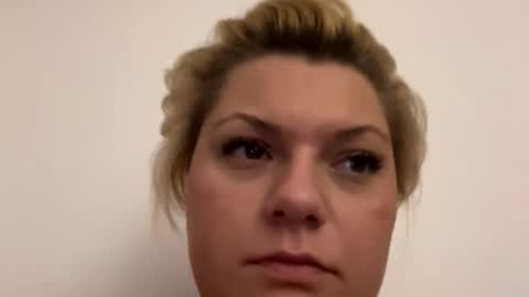 Kaelia and Daniel online show from 10-23-25, 05:44