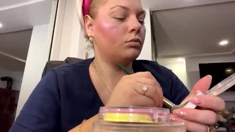 Kaelia and Daniel online show from 11-06-25, 08:26