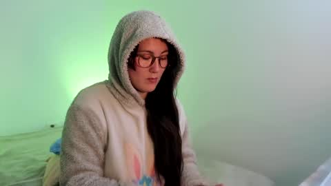 ChloeIndependient model online show from 12-11-24, 05:53