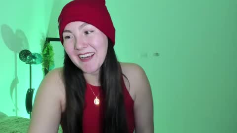 ChloeIndependient model online show from 03-10-25, 09:18