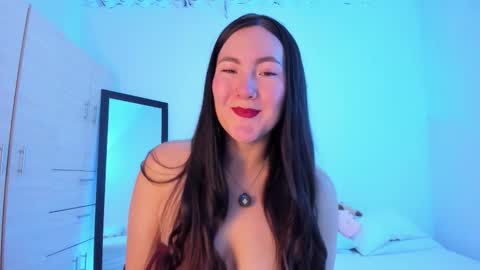 ChloeIndependient model online show from 11-23-25, 05:24