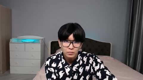 Snapshot of kai_chicken chatting on 12-02-25, 08:26 Kai Chicken online show from 12-02-25, 08:26