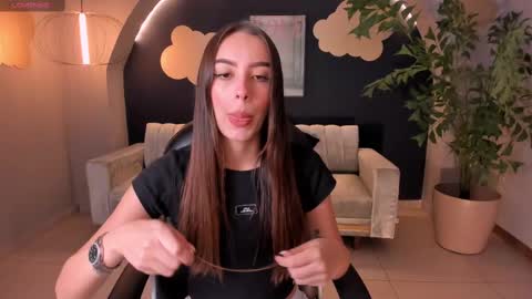 Kaia Ferreira online show from 03-04-25, 12:12