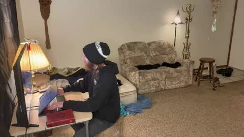 Kaiku77 online show from 02-01-26, 06:28