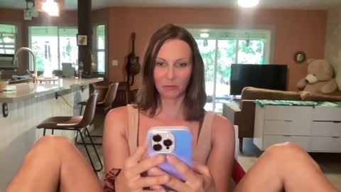 Snapshot of kaileeshy chatting on 09-20-25, 03:51 Kailee Smile online show from 09-20-25, 03:51