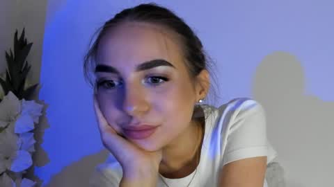 Snapshot of kaily777 chatting on 11-13-25, 04:06 kaily777 online show from 11-13-25, 04:06