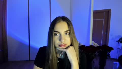 Snapshot of kaily777 chatting on 11-19-25, 01:44 kaily777 online show from 11-19-25, 01:44