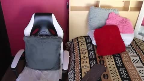 kaily jonness online show from 10-12-25, 09:36