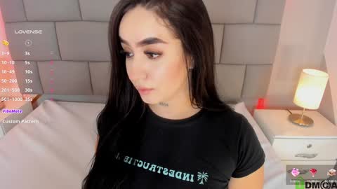 Kailyn online show from 12-22-24, 01:11