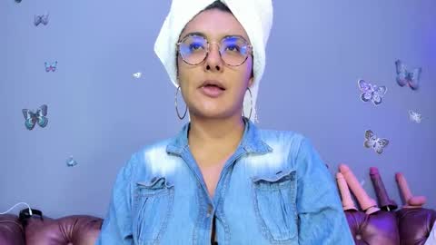 kaira_mosse_ online show from 10-18-25, 11:55