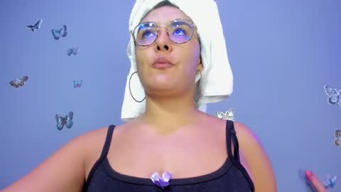 kaira_mosse_ online show from 12-05-25, 11:41