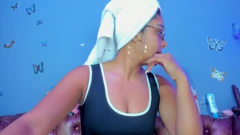 kaira_mosse_ online show from 04-07-26, 10:59