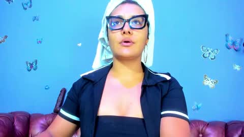 kaira_mosse_ online show from 05-26-26, 11:28