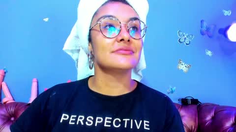 kaira_mosse_ online show from 05-28-26, 11:51