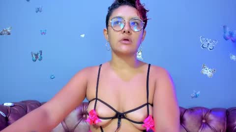 kaira_mosse_ online show from 06-23-26, 11:08