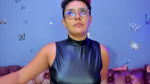 kaira_mosse_ online show from 06-24-26, 11:42