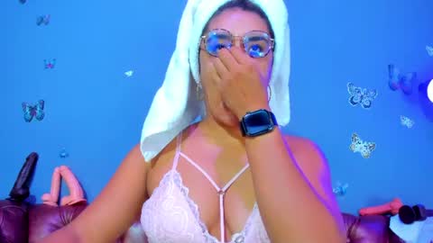 kaira_mosse_ online show from 06-28-26, 11:38