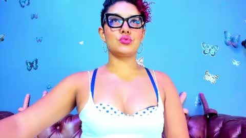 kaira_mosse_ online show from 06-30-26, 11:33