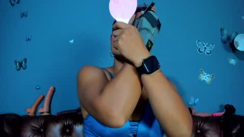 kaira_mosse_ online show from 07-10-26, 11:57