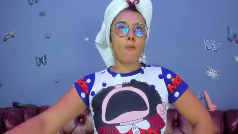 kaira_mosse_ online show from 07-25-26, 10:13