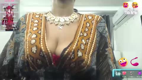 Kaira online show from 06-12-26, 11:53