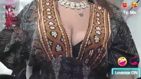 Kaira online show from 07-18-26, 11:47