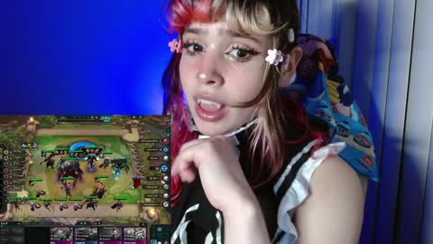 Snapshot of kairilovescumm chatting on 12-25-24, 01:53 Kairi online show from 12-25-24, 01:53