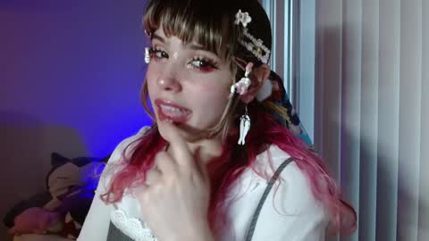 Snapshot of kairilovescumm chatting on 01-21-25, 12:46 Kairi online show from 01-21-25, 12:46