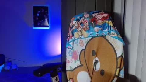 Snapshot of kairilovescumm chatting on 02-20-25, 07:01 Kairi online show from 02-20-25, 07:01