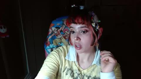 Snapshot of kairilovescumm chatting on 12-01-25, 01:54 Kairi online show from 12-01-25, 01:54