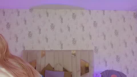 Snapshot of kaisage_tay chatting on 10-14-25, 01:12 kaisage_tay online show from 10-14-25, 01:12